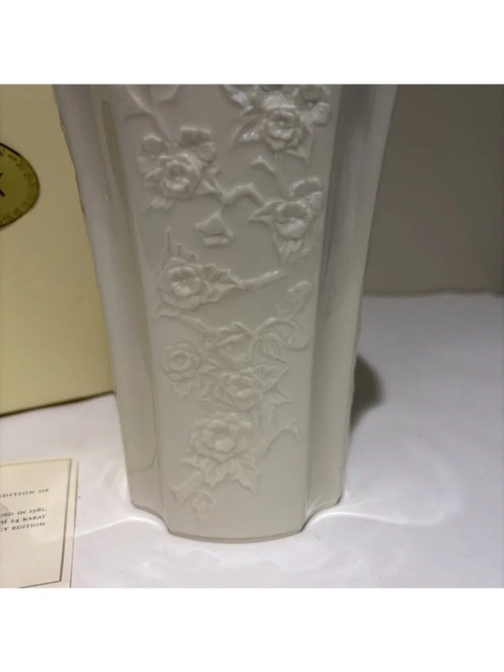 Lenox Legacy Edition Carrington Porcelain Vase 8